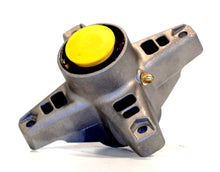 Load image into Gallery viewer, Spindle Assembly Cub Cadet Repl OEM 918-04426, 618-04394